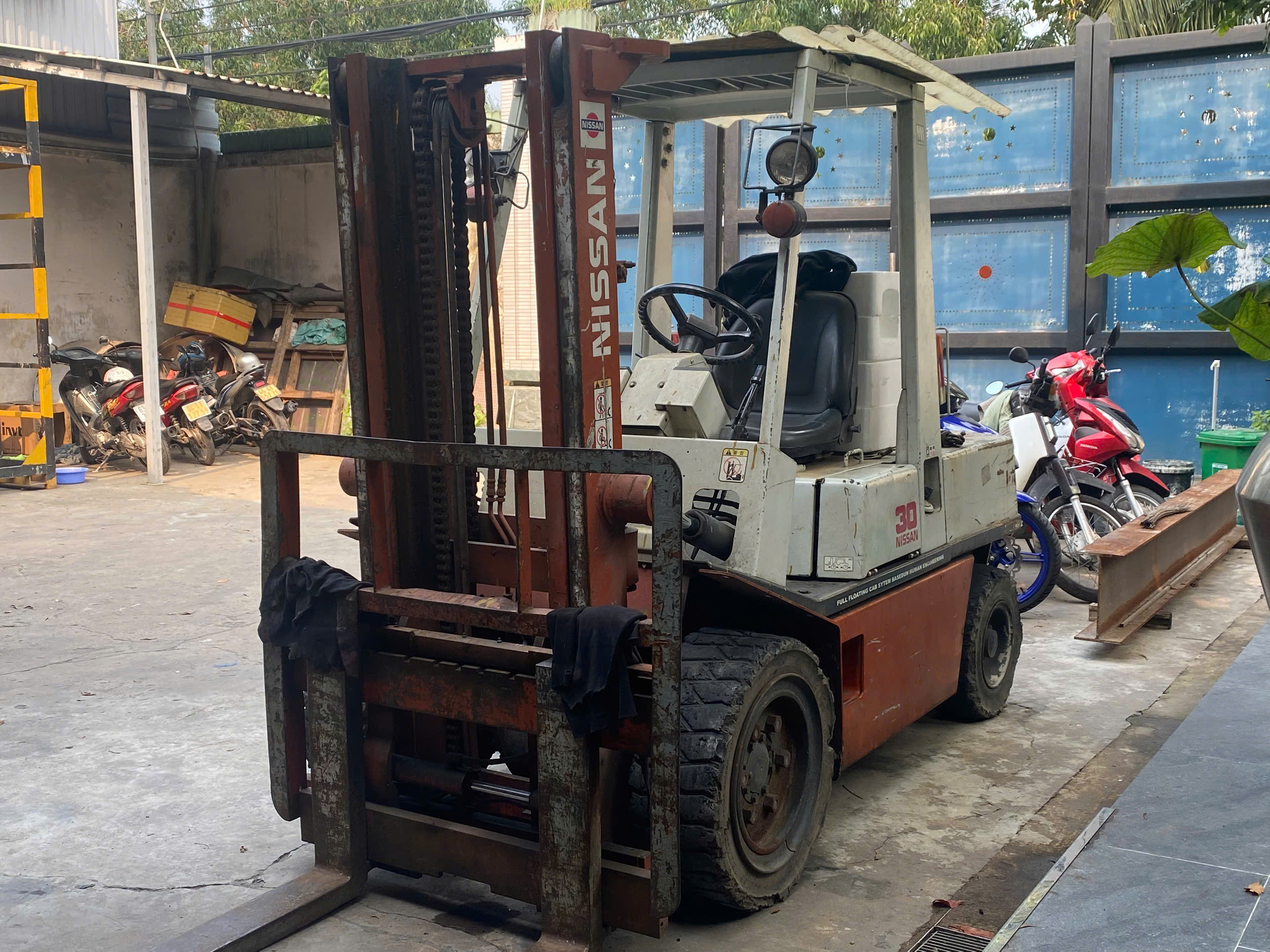 Forklift